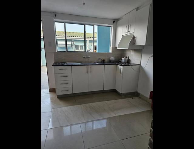 2 BEDROOM PROPERTY TO RENT IN AUSTERVILLE